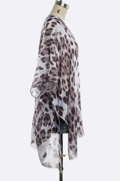 LA Jewelry Plaza Snow Leopard Printed Kimono Cardigan