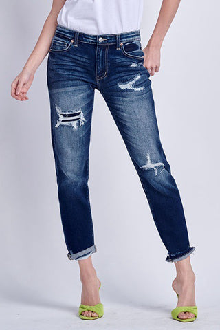 Artemis Vintage MID RISE STRETCH BOYFRIEND WITH PATCH JEANS